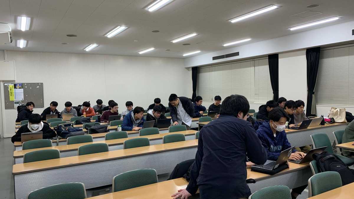 演習問題を解く風景